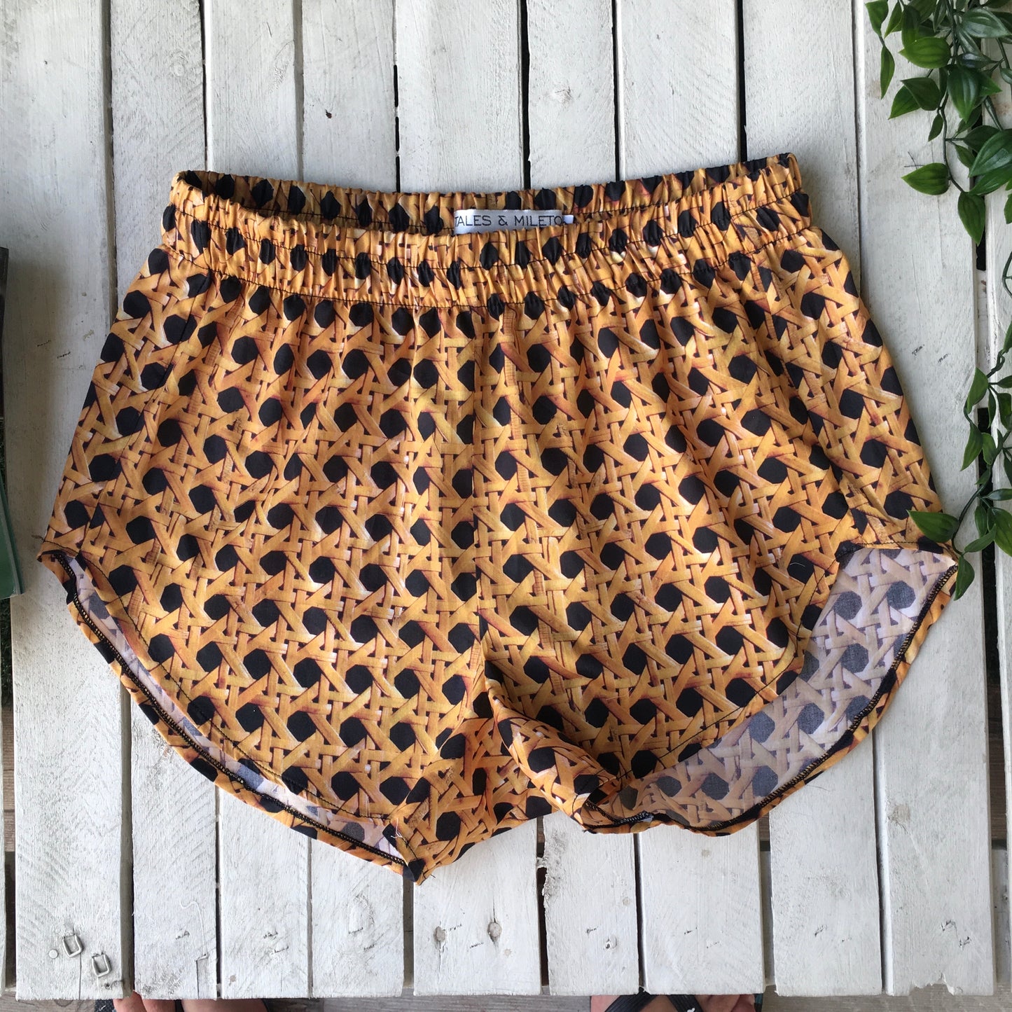 CESCA Short